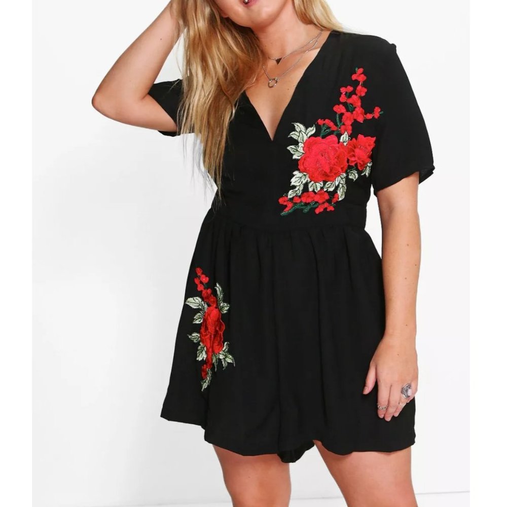 EUC Boohoo Plus Black Romper with Embroidered Roses - Sz. 16